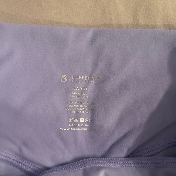 Buff bunny legacy shorts - Picture 2 of 3